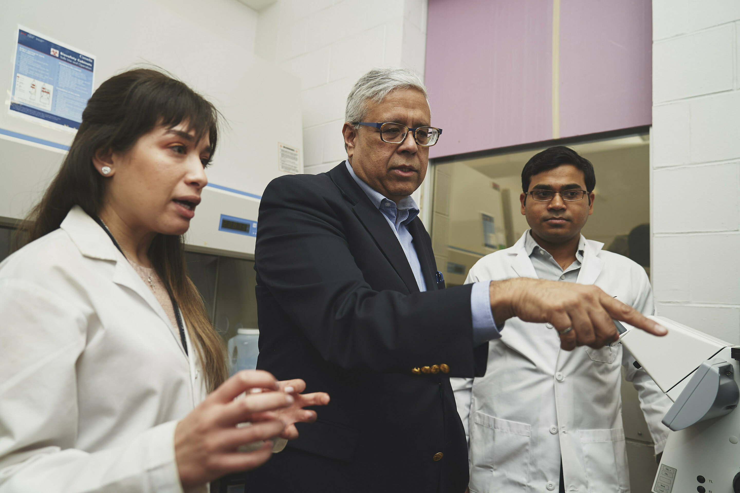 Ishwar Puri, centre, with his research team, Sarah Mishriki, PhD candidate in the School of Biomedical Engineering and lead author, and Rakesh Sahu, a research associate. Photo via Jin Lee, McMaster University, Faculty of Engineering.